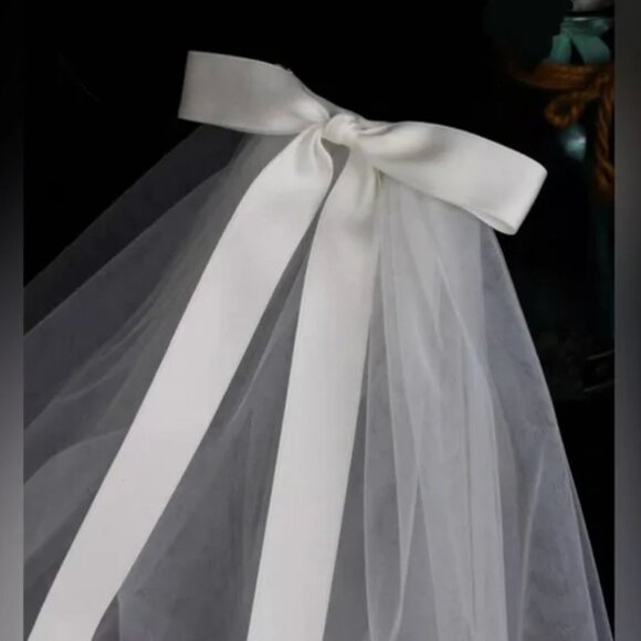 Wedding Veil Bow - Picture 5 of 6